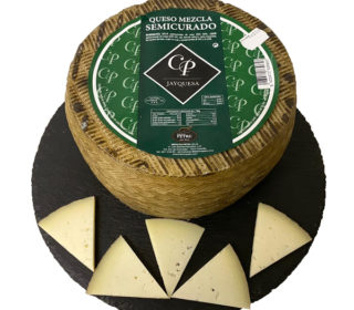 Queso semicurado mezcla C.P. 250 g.