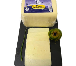 Queso barra s/lactosa Tres Oscos 250 g. Queso barra s/lactosa Tres Oscos 250 g.